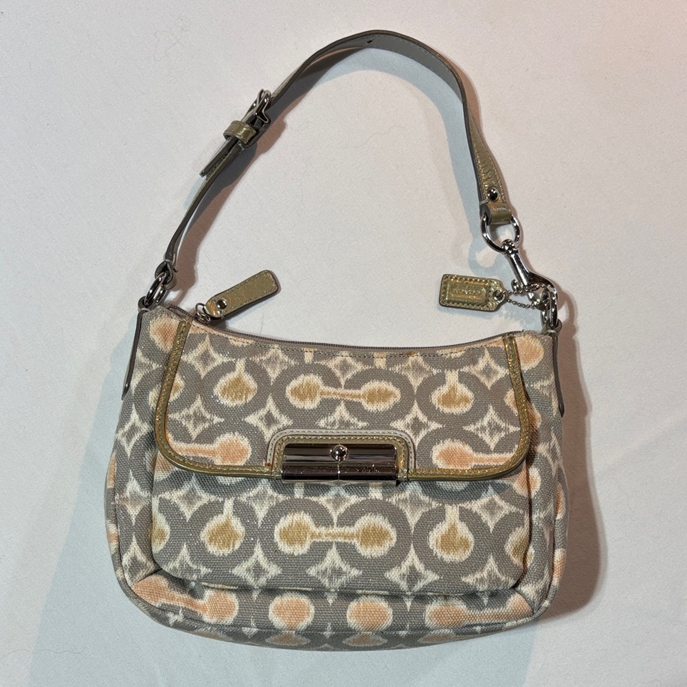 Coach Kristin IKAT Hobo Handbag Purse Grey Shimmer EUC - Picture 2 of 14